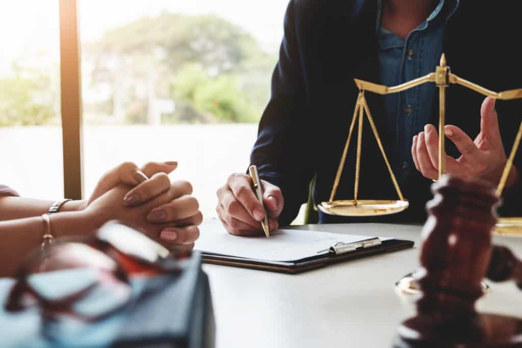 Court Applications vs. Mediation: A Less Stressful Path with EH Mediation Blandford Forum